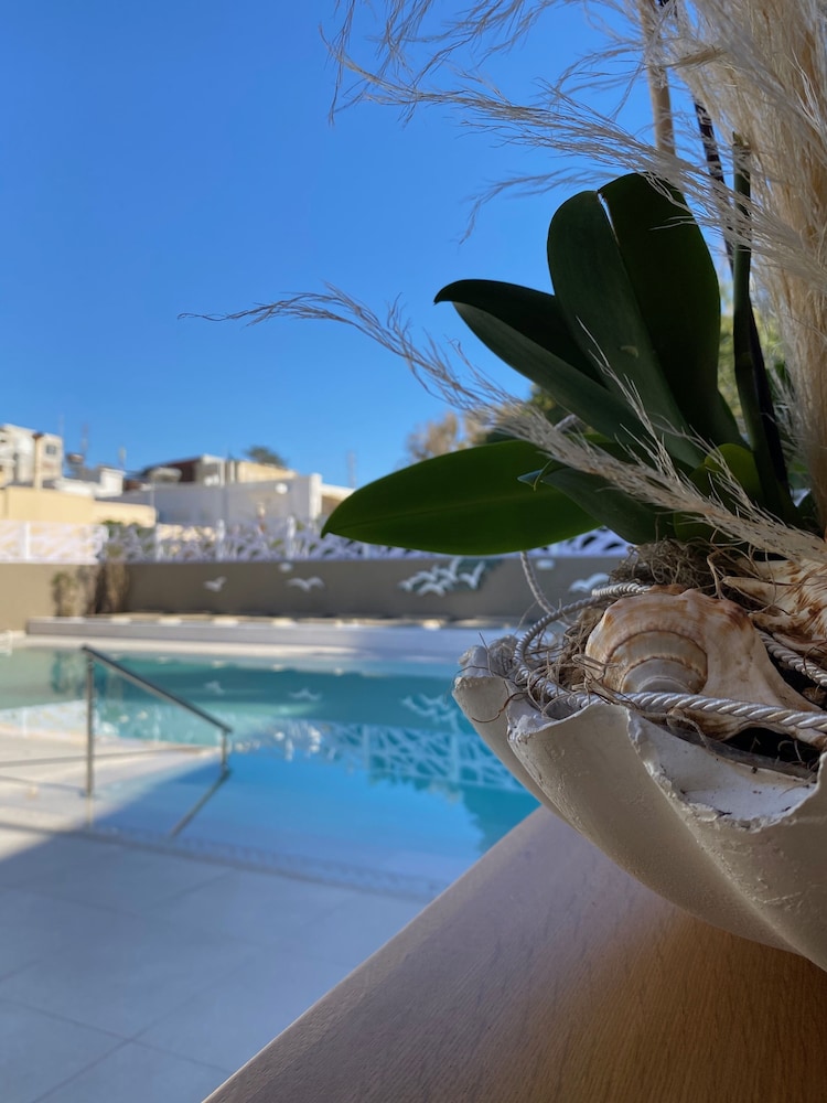 Europa Hotel Rhodes 56/58