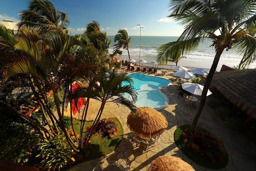 Manary Praia Hotel 65/66