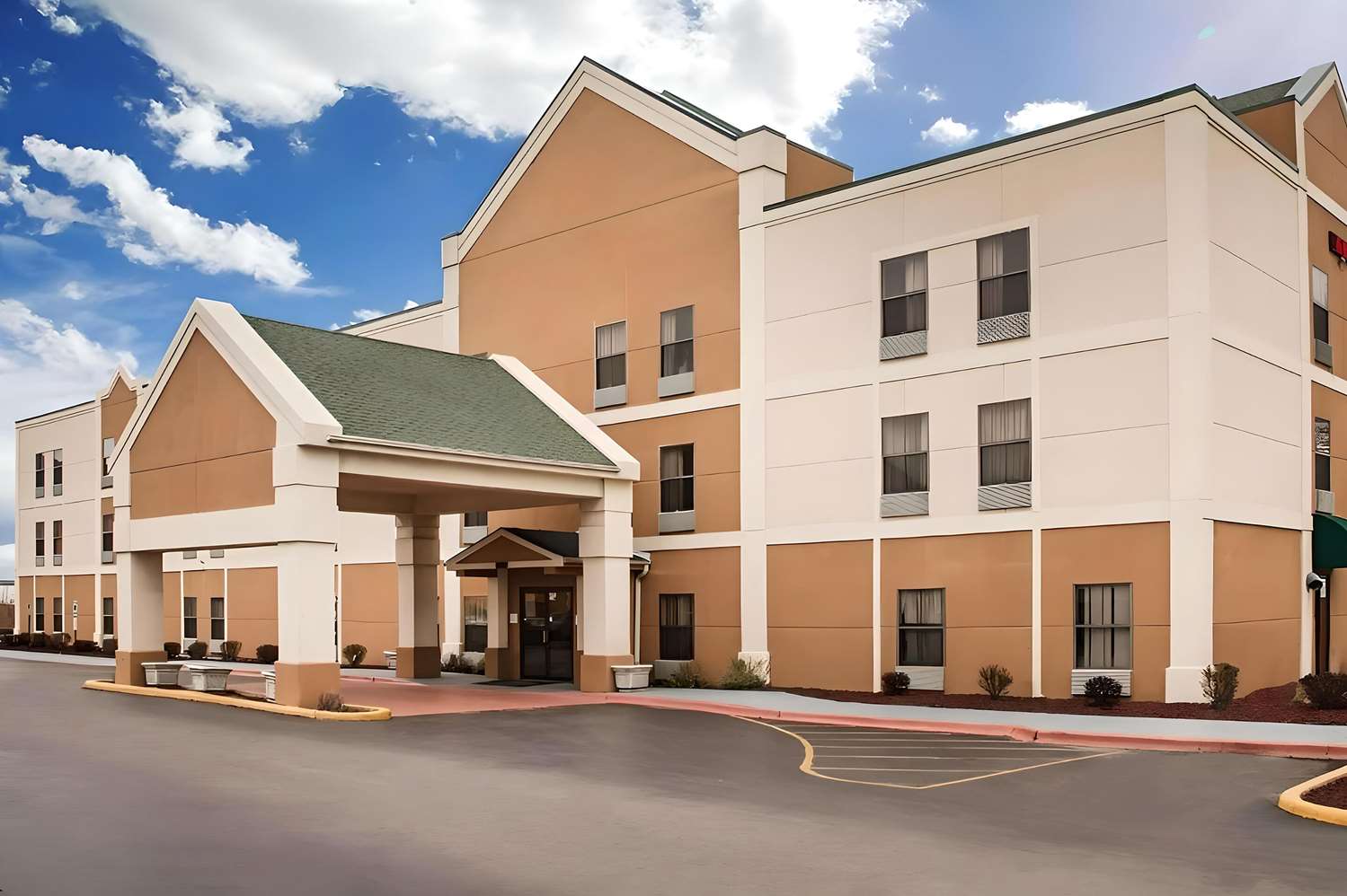 Comfort Inn and Suites Harvey - Chicago Southland 1/1