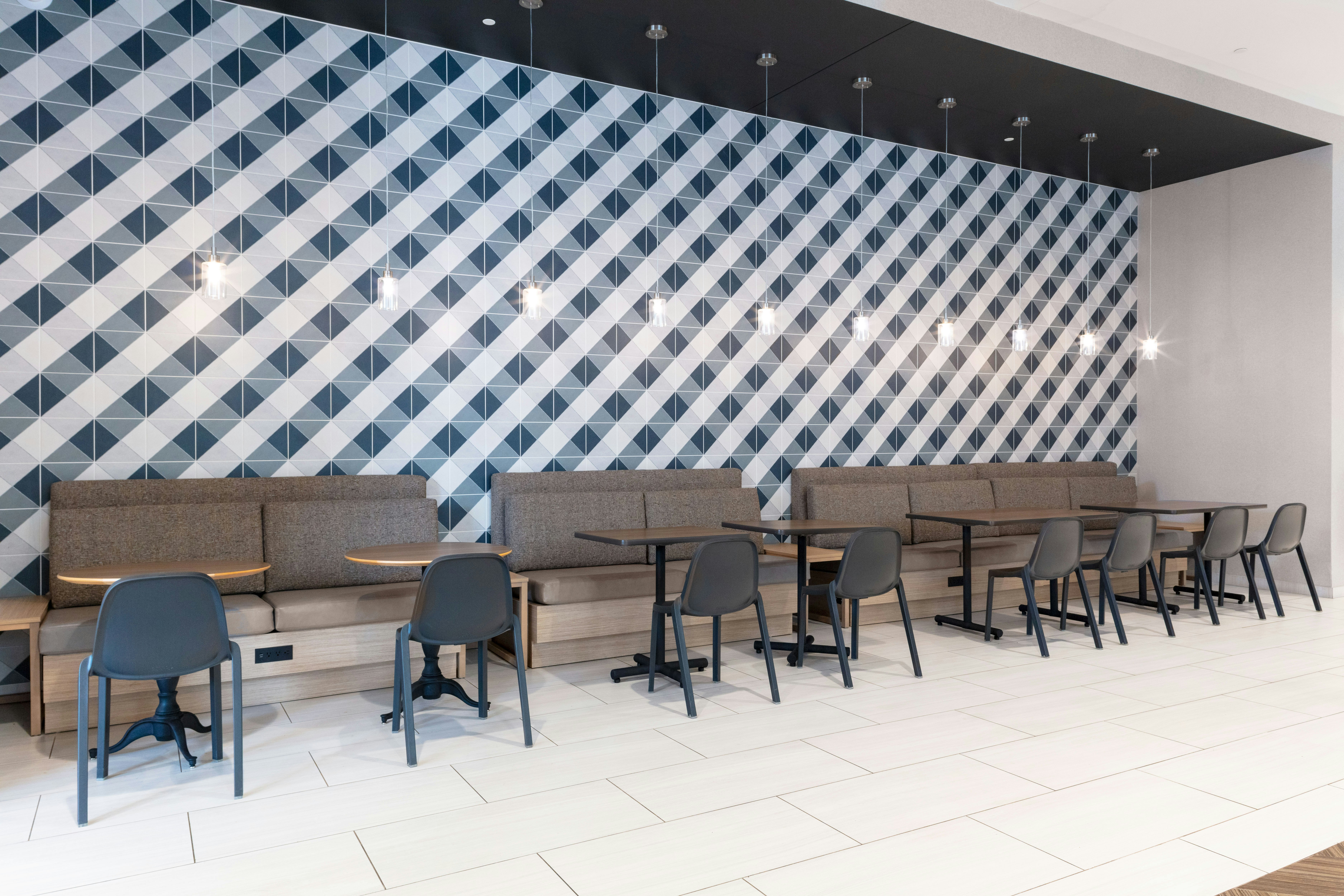 Home2 Suites by Hilton St. Louis Downtown 9/13