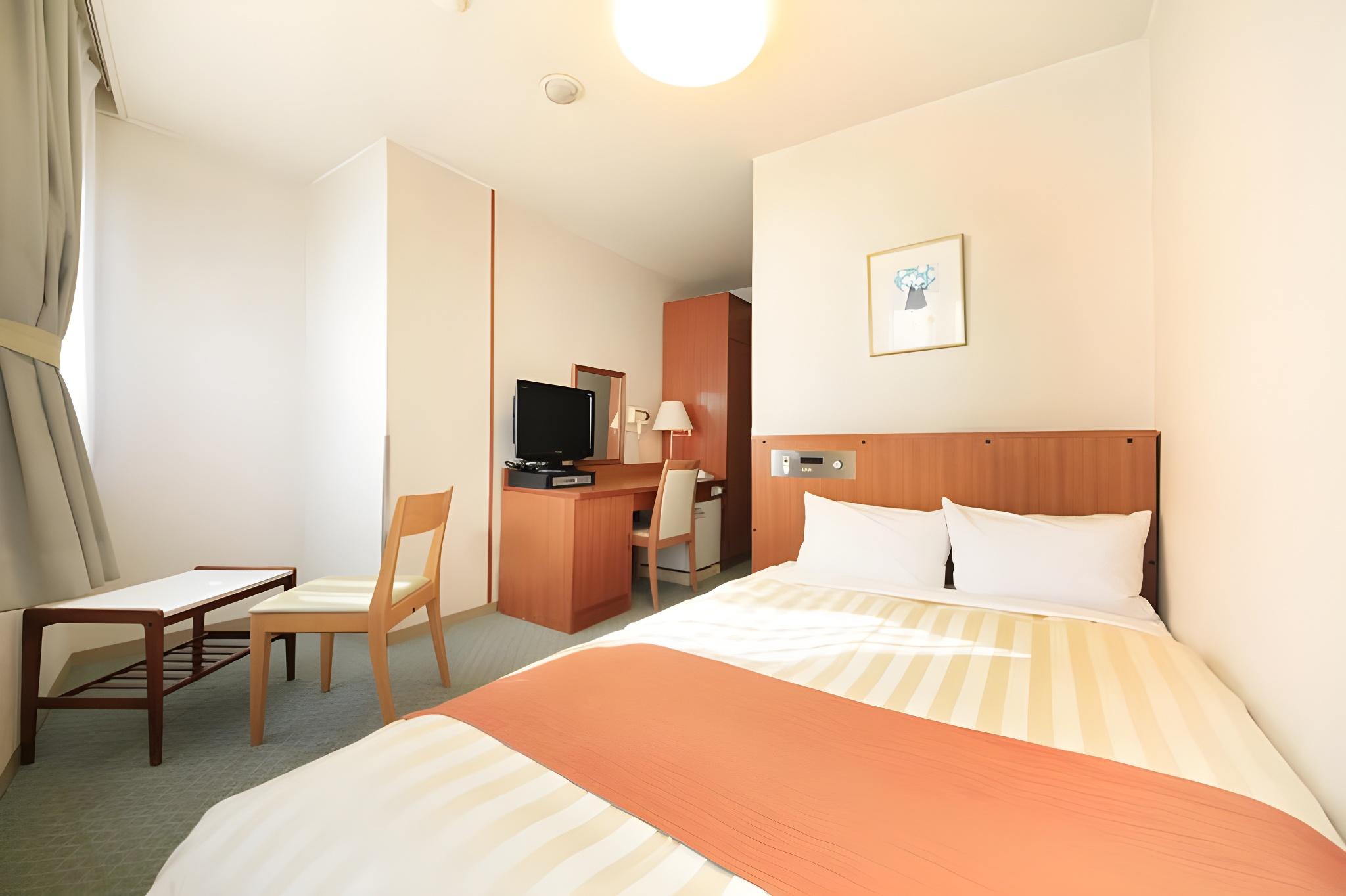 Semi Room, Standard, Semi Double Bed