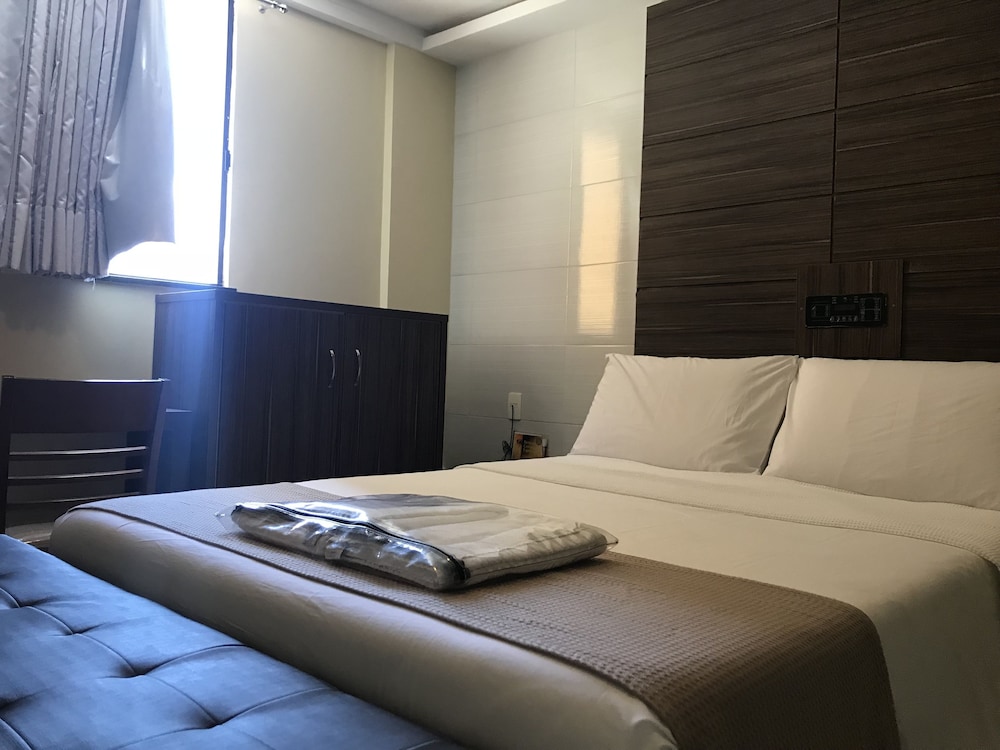 HOTEL SEMPRE EXECUTIVE 8/67
