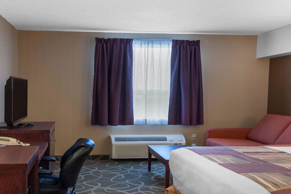 Quality Hotel & Suites Gander 9/37