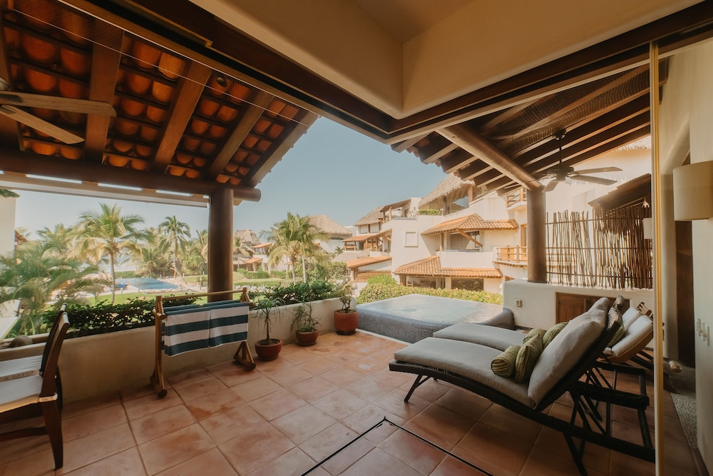 Las Palmas Luxury Villas 27/50