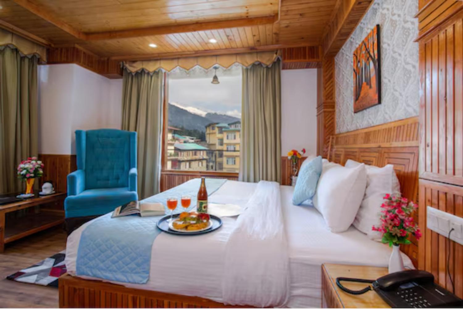 HOTEL HIMGIRI 35/50