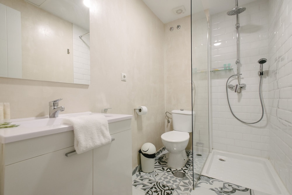 The Boutike Hostel 34/38