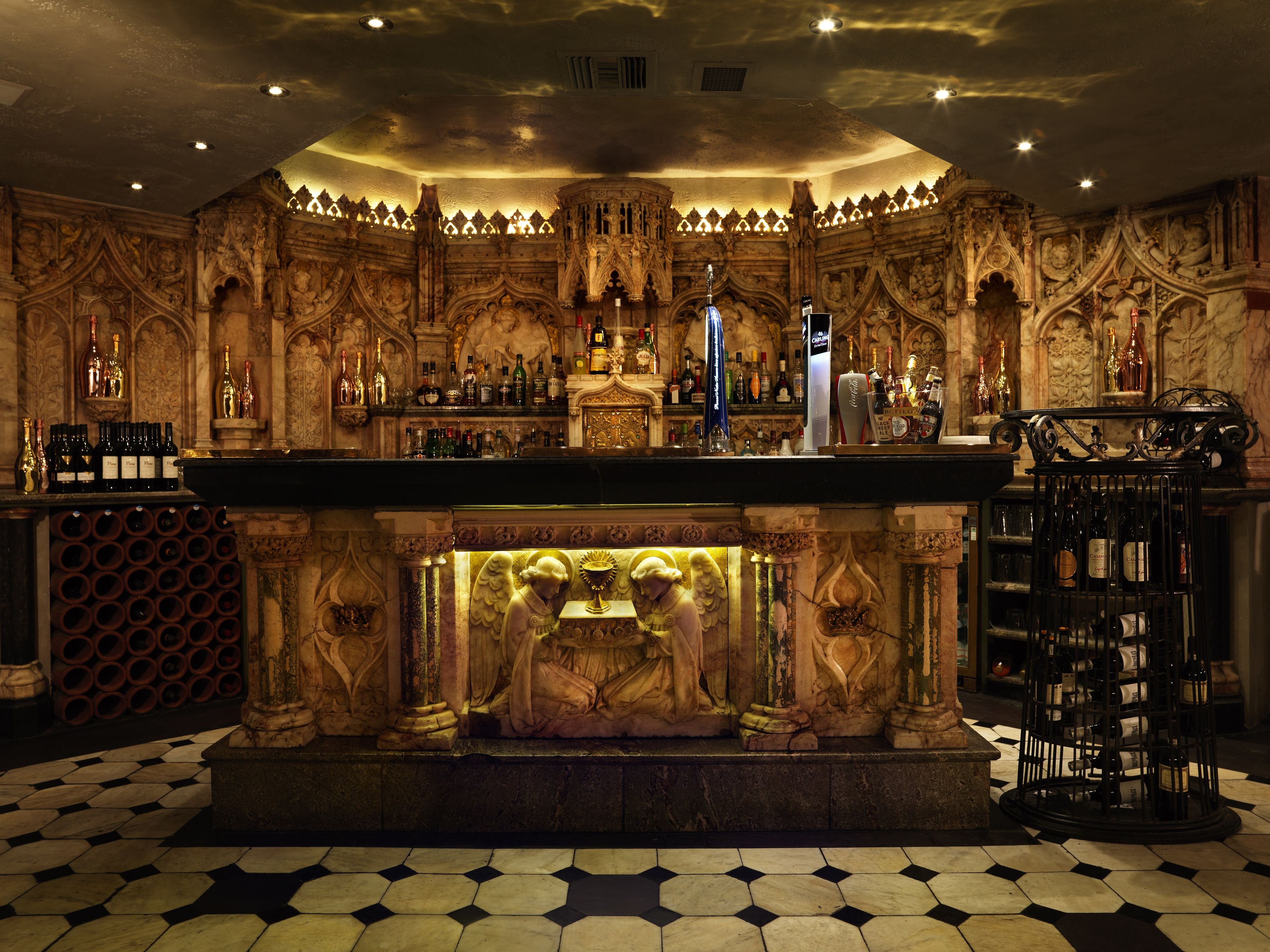 The Royal Toby Hotel 5/27
