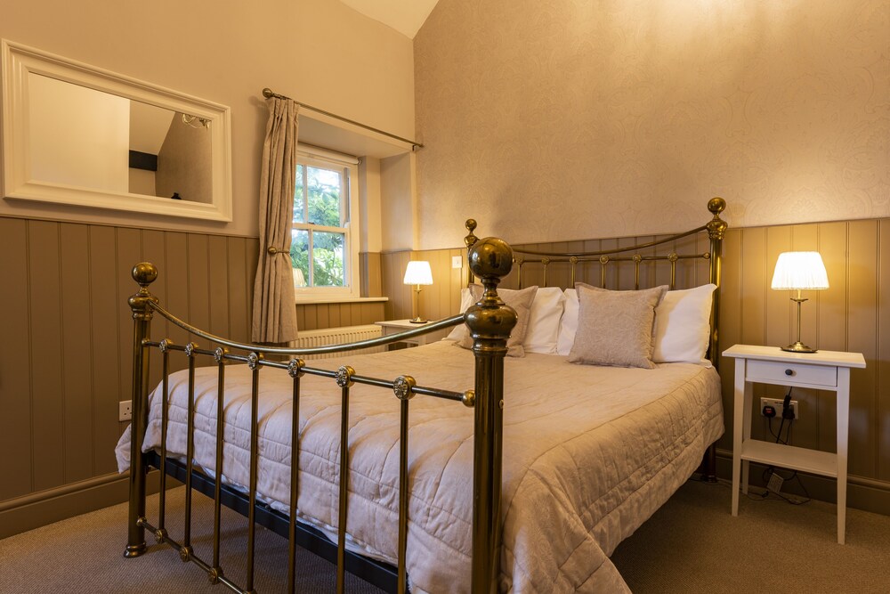 The Swan Hotel 4/50