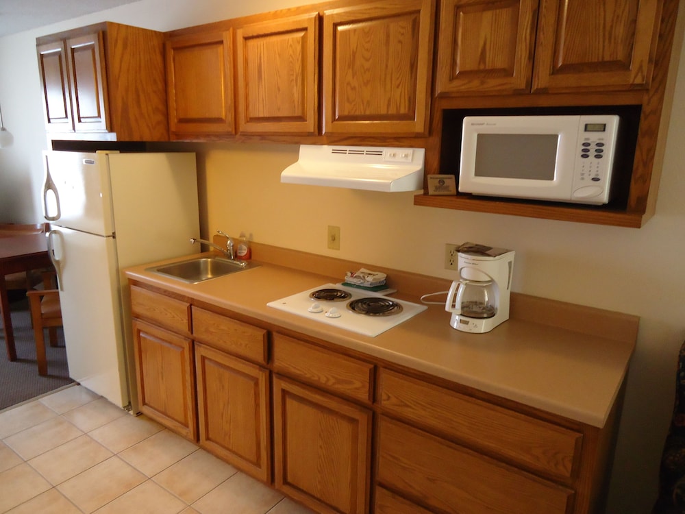 Town House Extended Stay Hotel Downtown 10/64