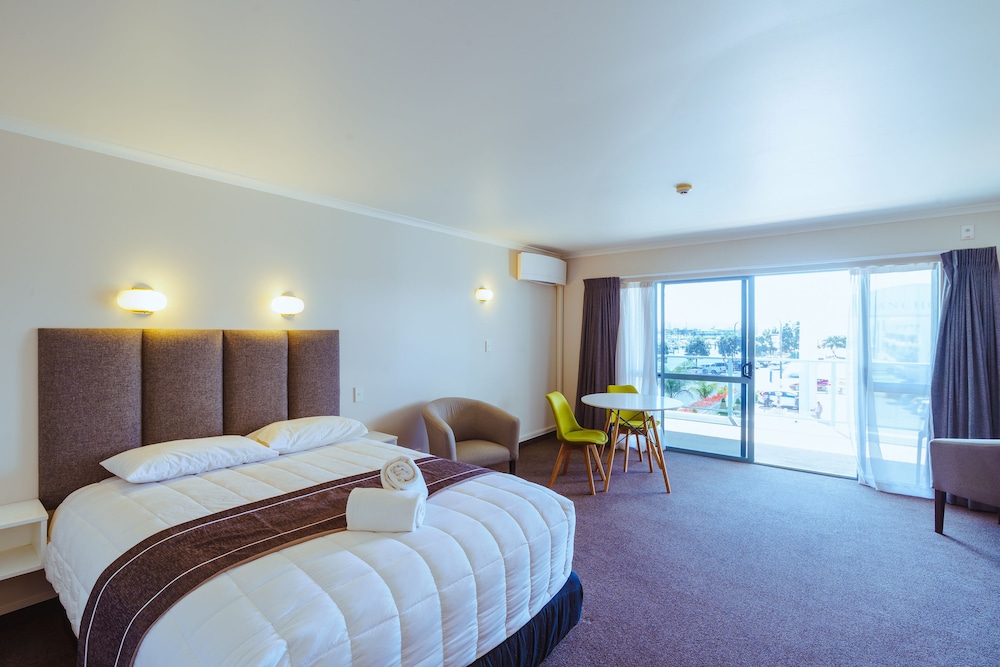 Anchorage Motor Lodge 17/43