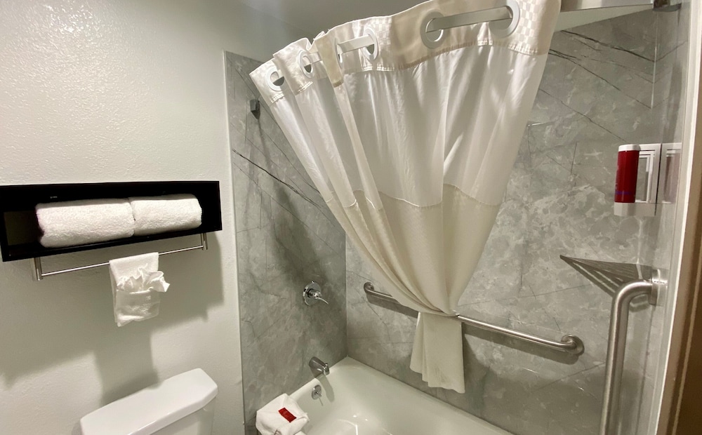 SureStay Hotel by Best Western Santa Cruz 36/54