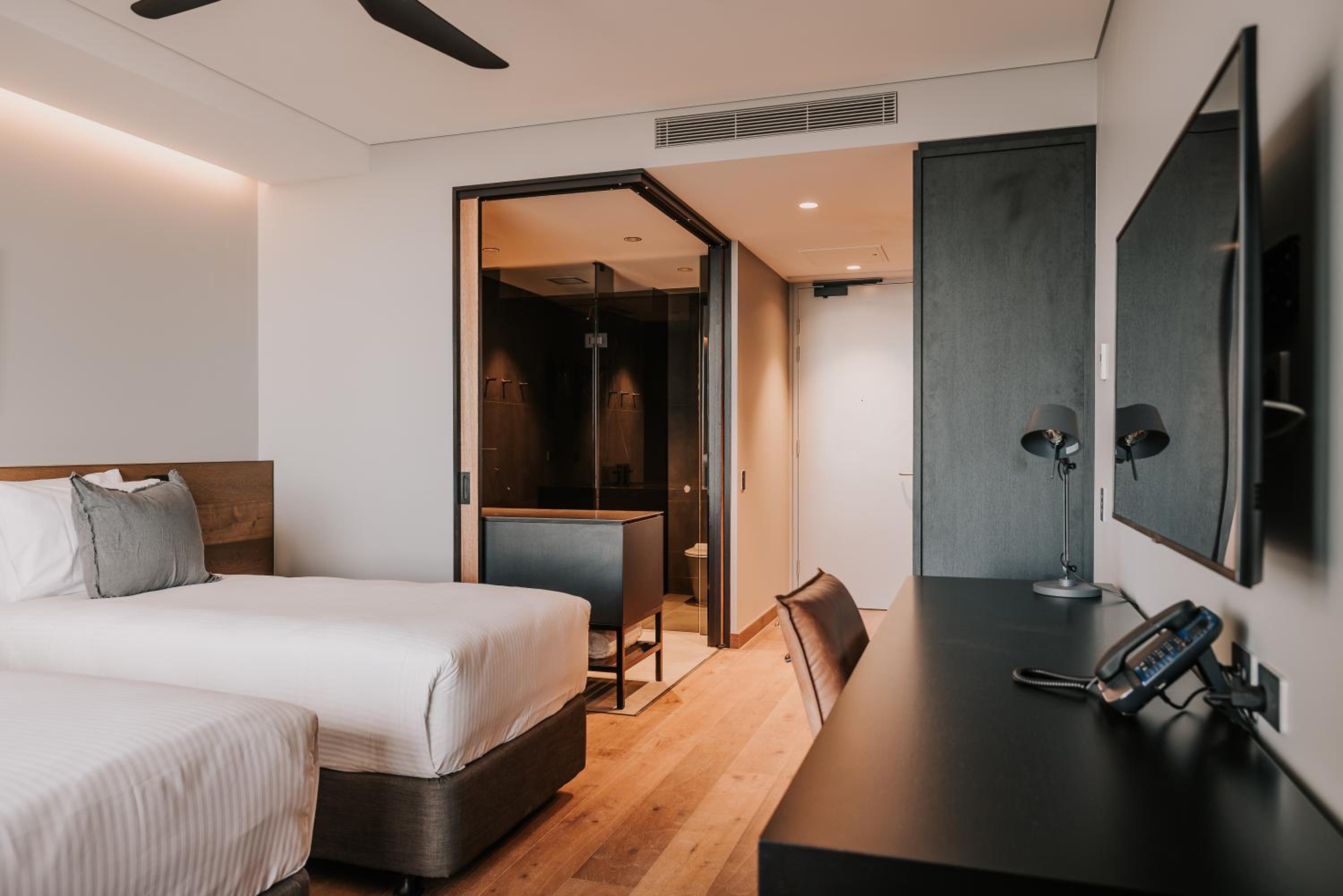 استوديو بإطلالة على البحيرة بشرفة، The Sebel Yarrawonga Silverwoods 2/2