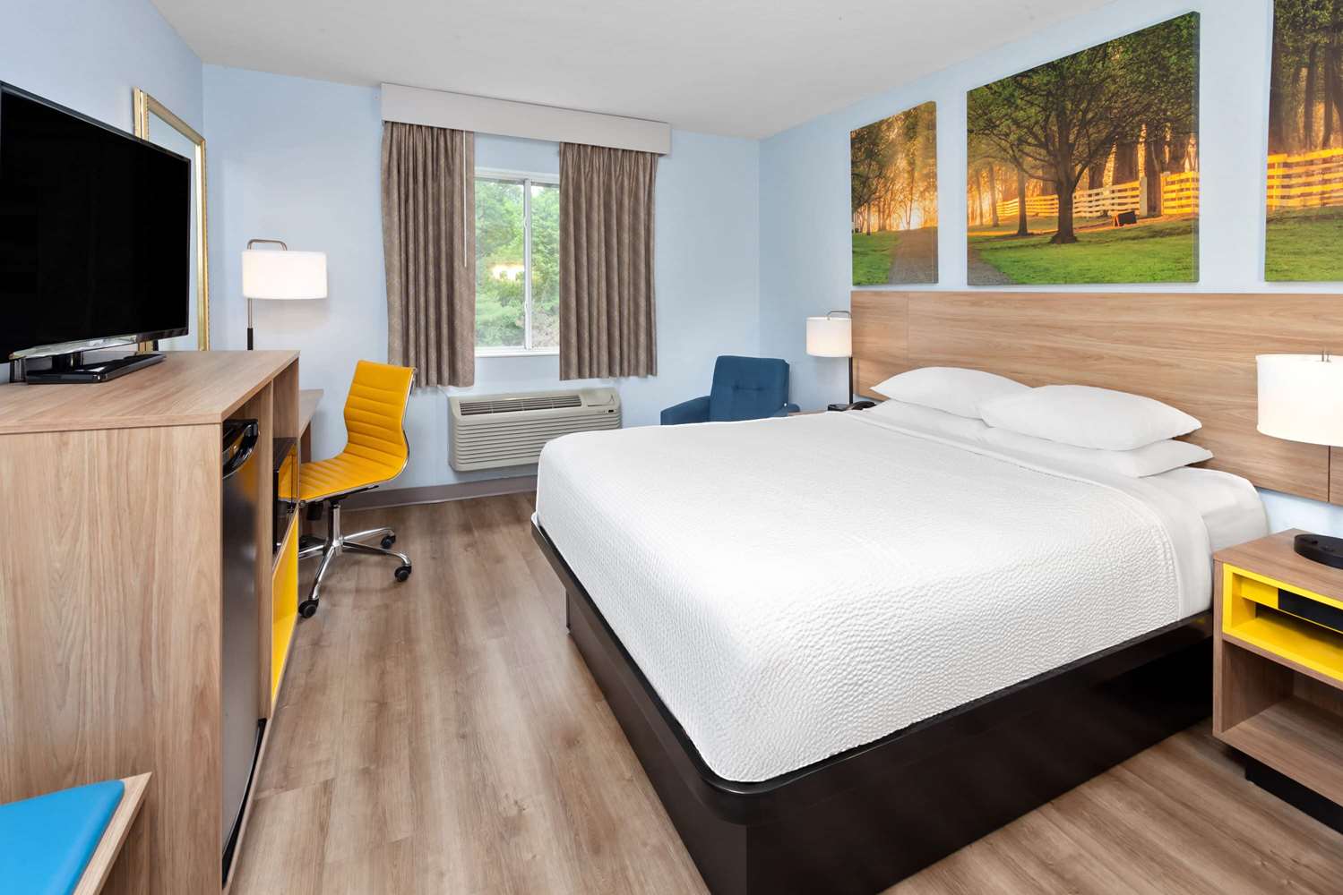 Days Inn & Suites by Wyndham Siler City 2/20