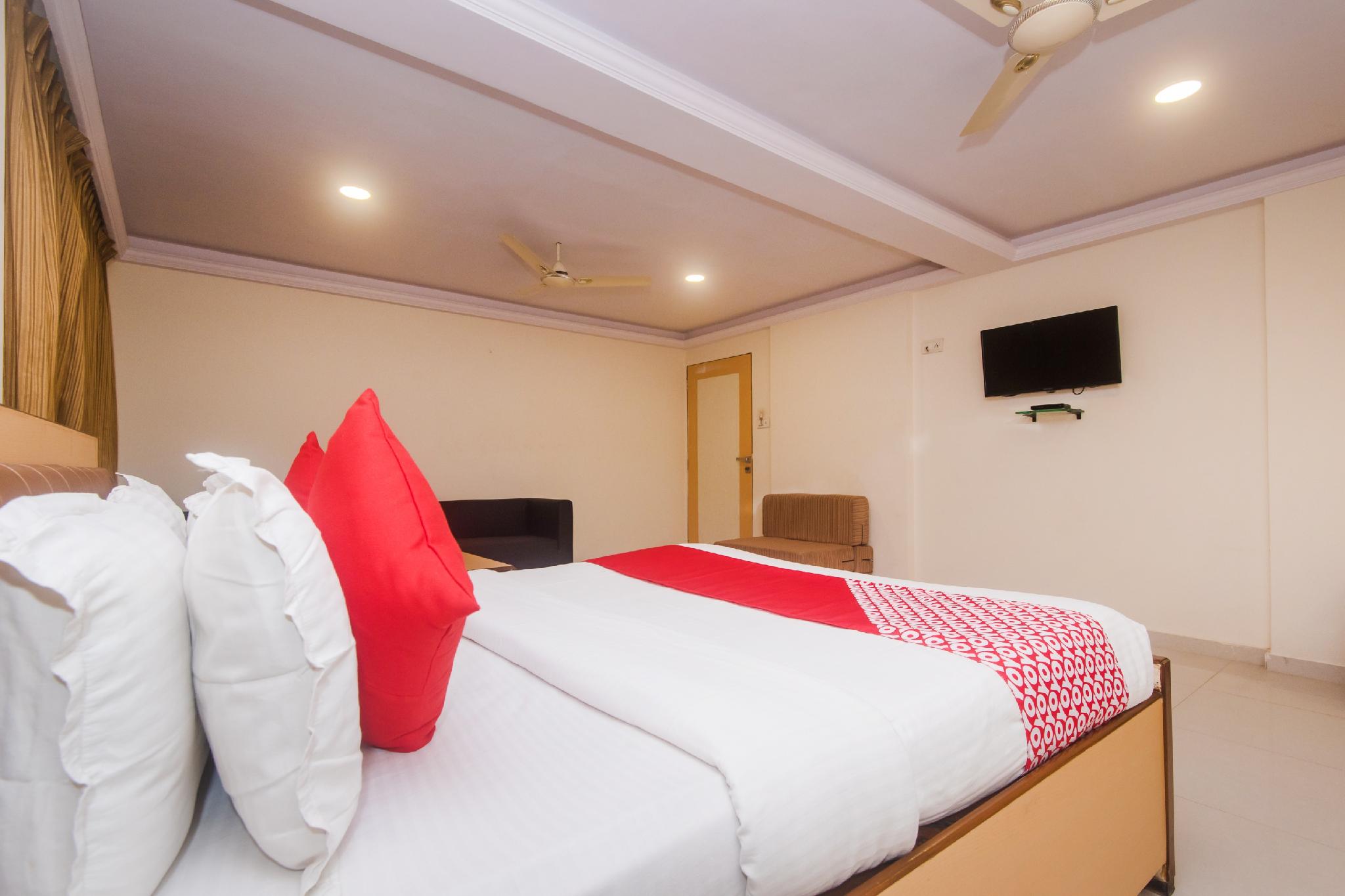 Oyo 22535 Hotel Orbit Inn 12/26