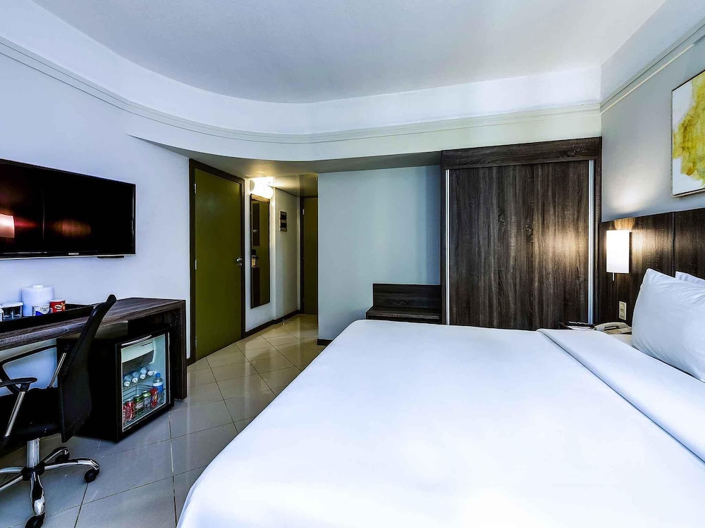 STANDARD, KING BED
