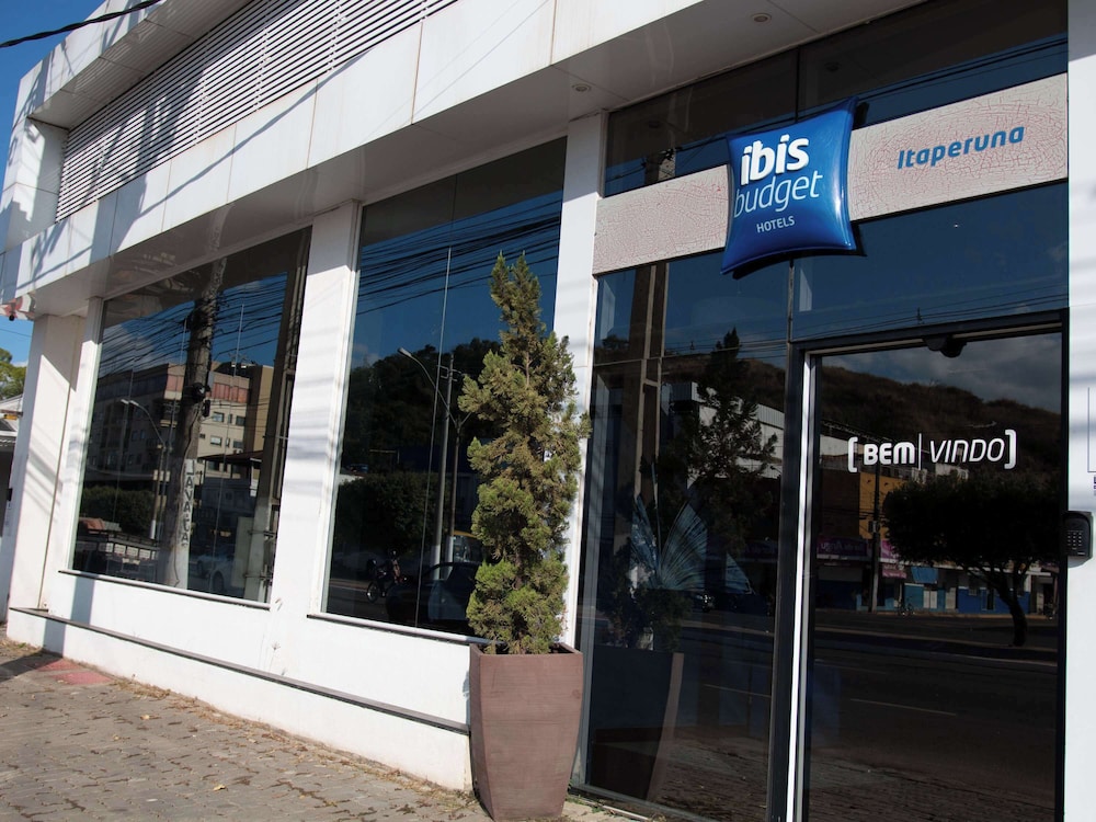 ibis budget Itaperuna 4/60