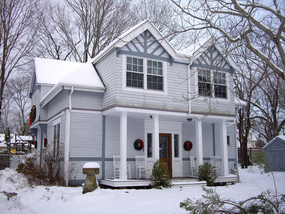 Isaiah Jones Homestead Bed & Breakfast 1/50