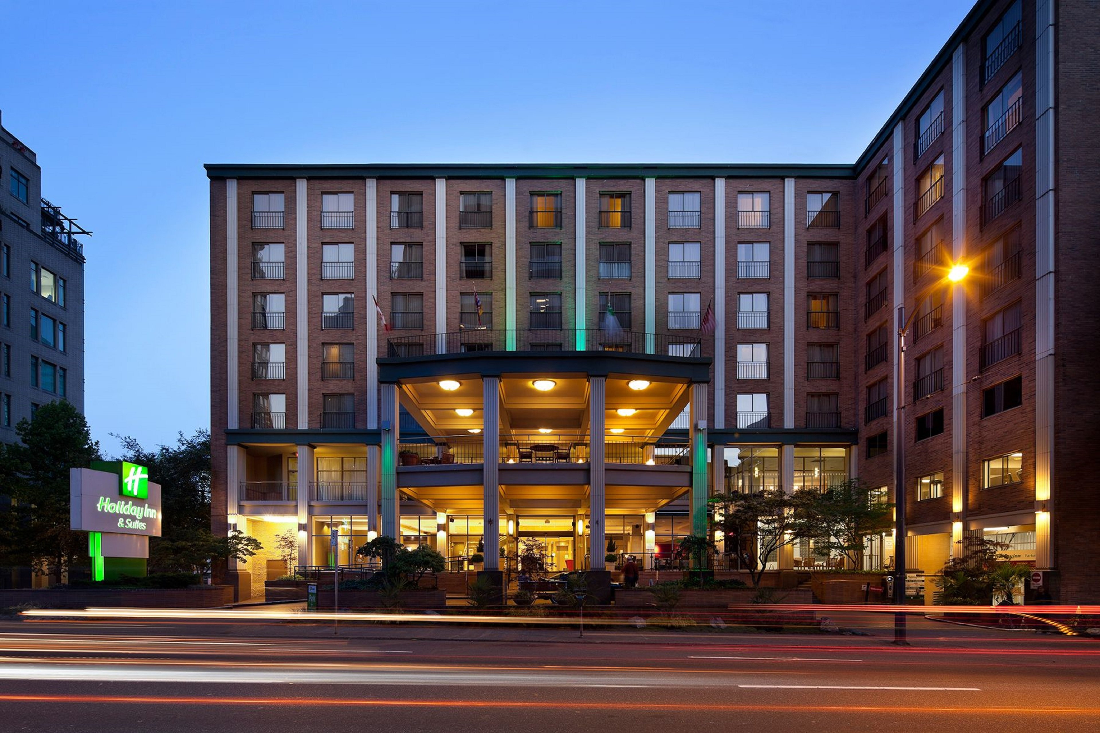 HOLIDAY INN HOTEL AND SUITES VANCOUVER DOWNTOWN