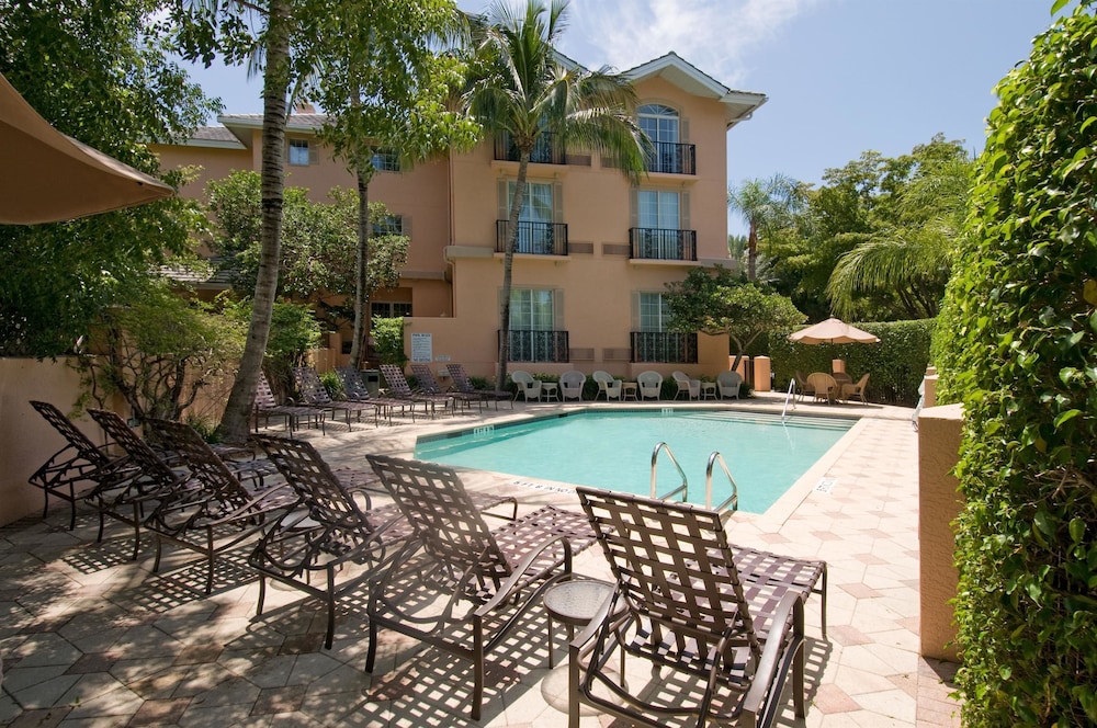 The Capri Inn 29/32