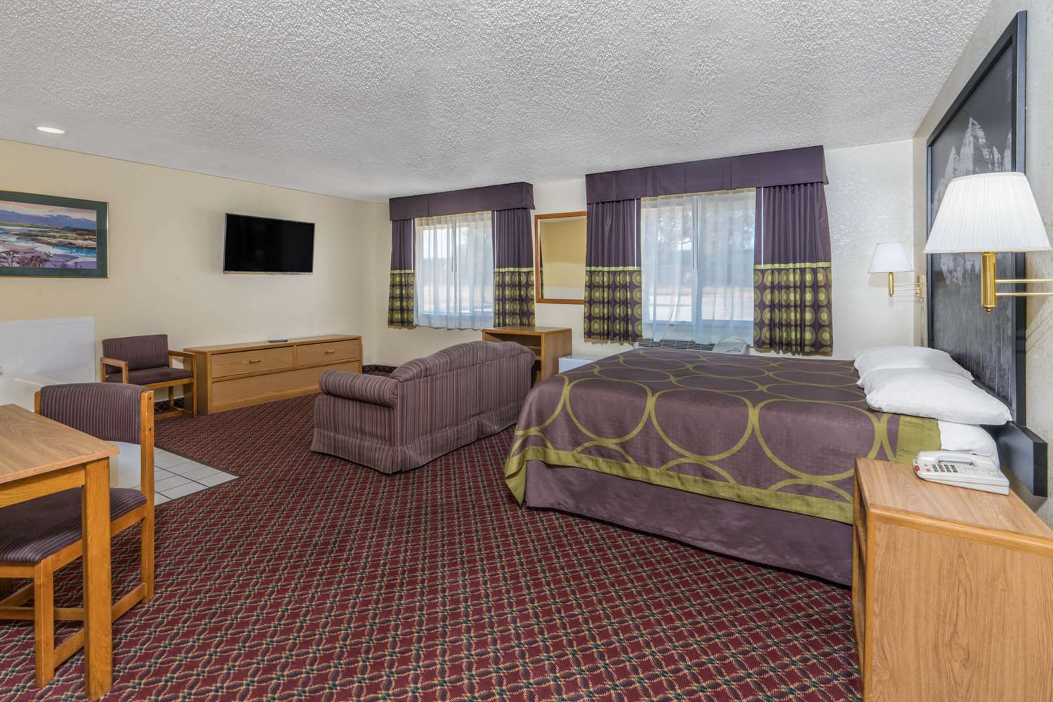 Super 8 by Wyndham Fountain 5/9