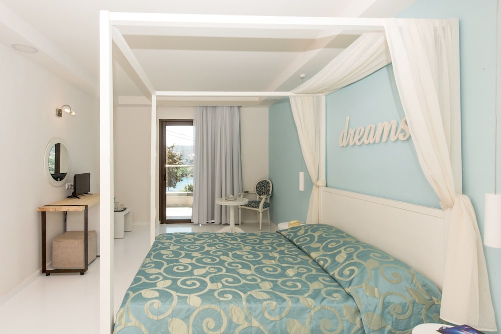 Eva Mare Apartments 17/75