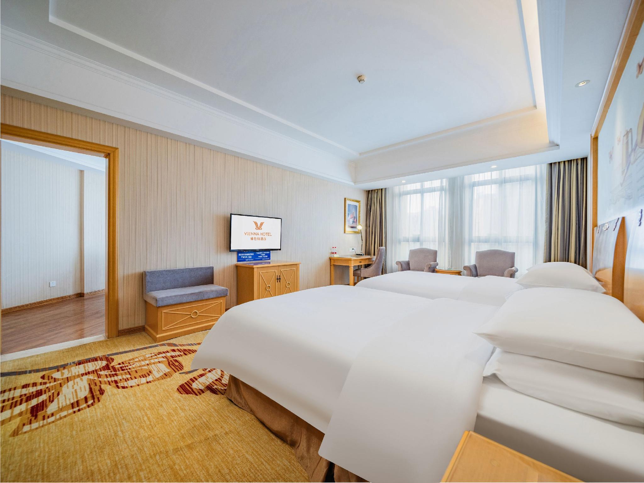 Vienna Hotel (Chengdu Xinfan Furniture City) 21/54
