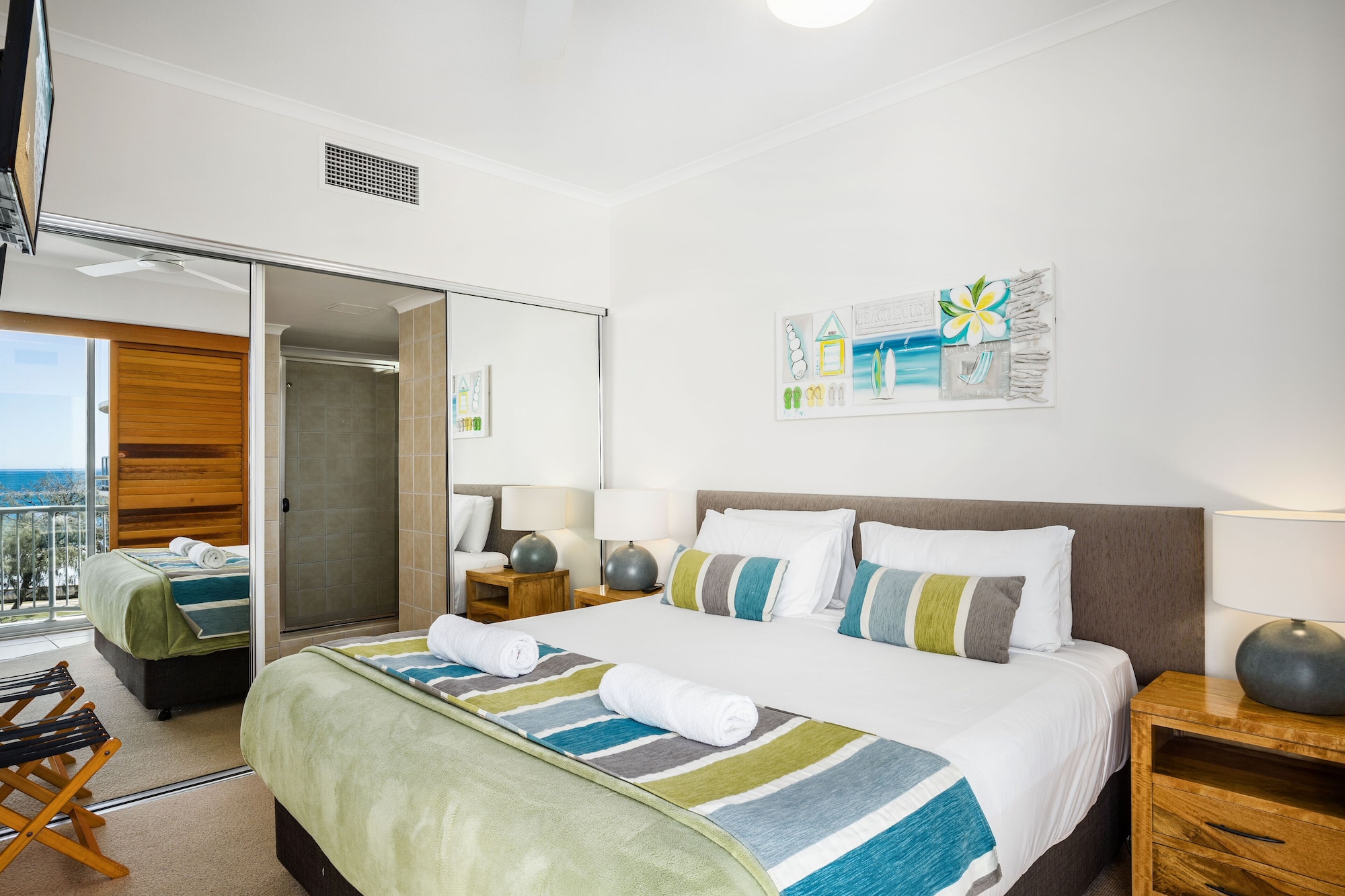 1 Bedroom, Tower, Pool Side, Balcony
