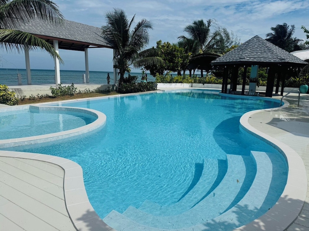 The Beach Resort & Residence 23/47