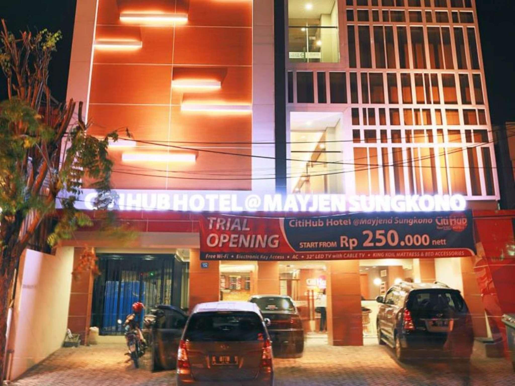 Citihub Hotel Mayjend Sungkono Surabaya 3/38