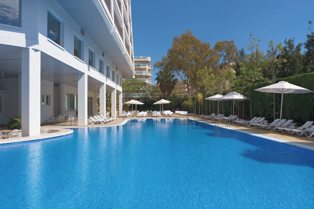 Hotel Piramide Salou 42/50