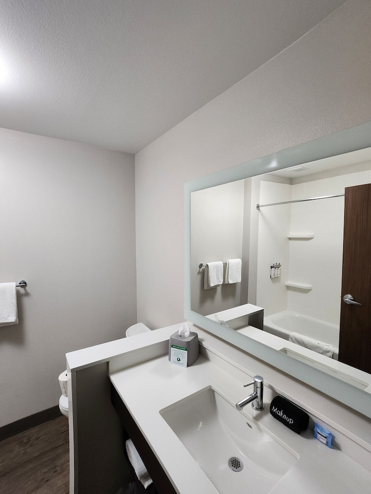 غرفة قياسية بسريرين كوين، Holiday Inn Express Suites Camas Vancouver 9/10