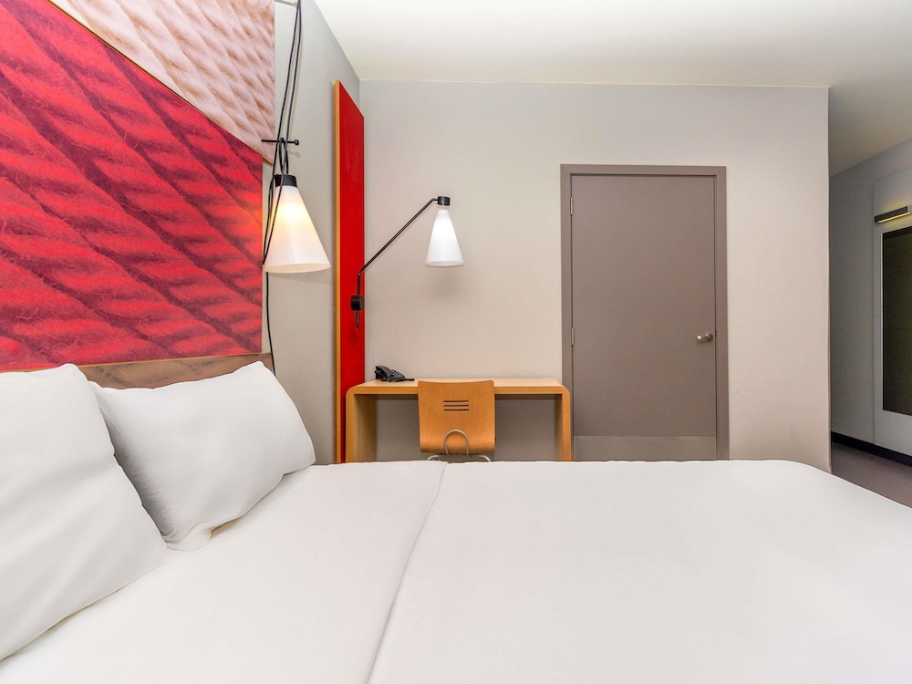 Ibis Campo Grande 13/45