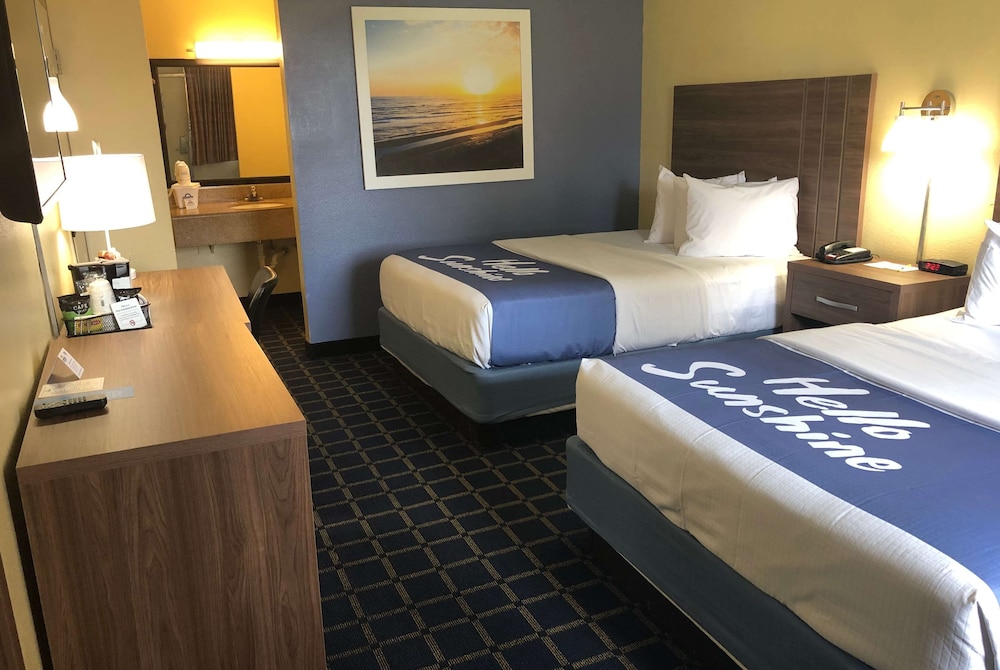 Days Inn by Wyndham York Alabama 20/32