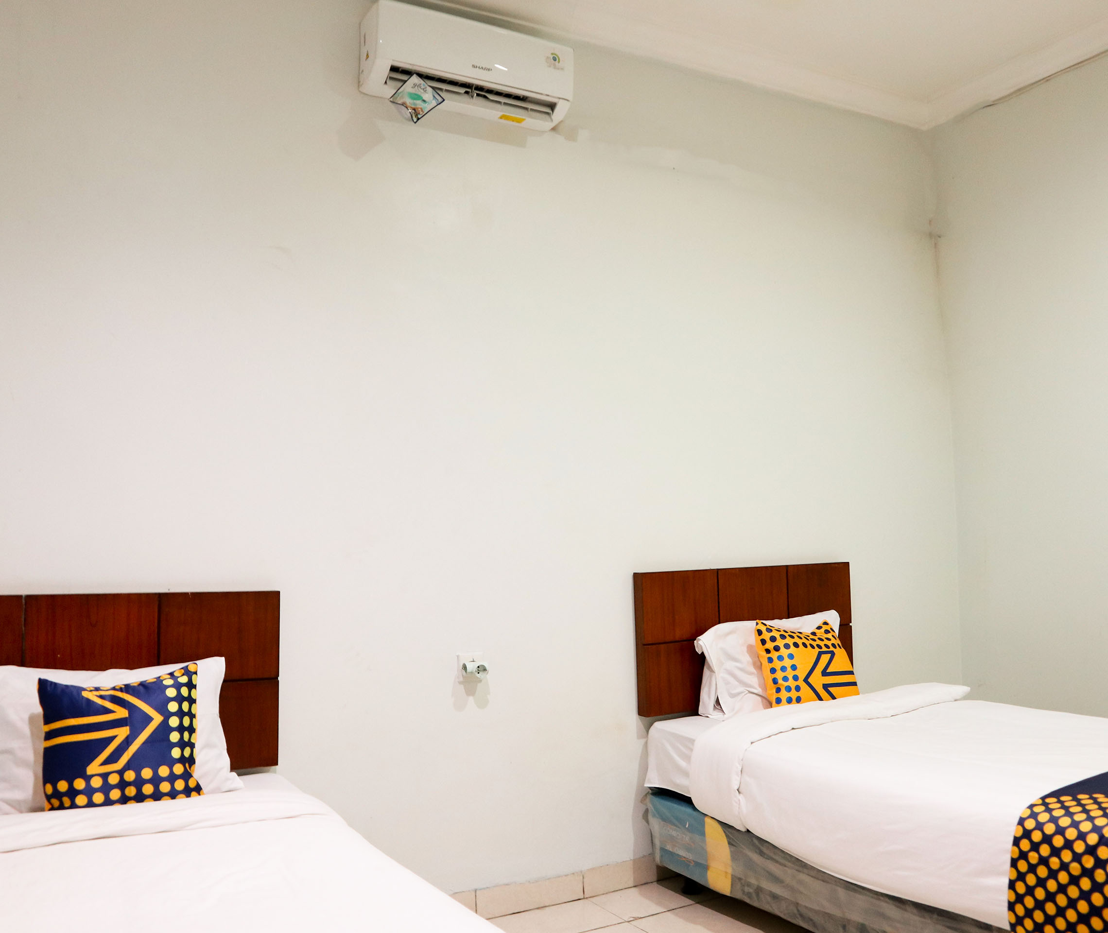 Indonesia, Twin Beds