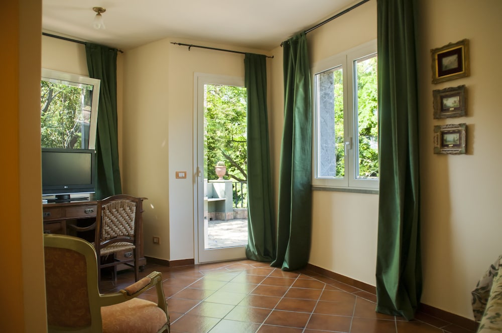 La Villa 37/50