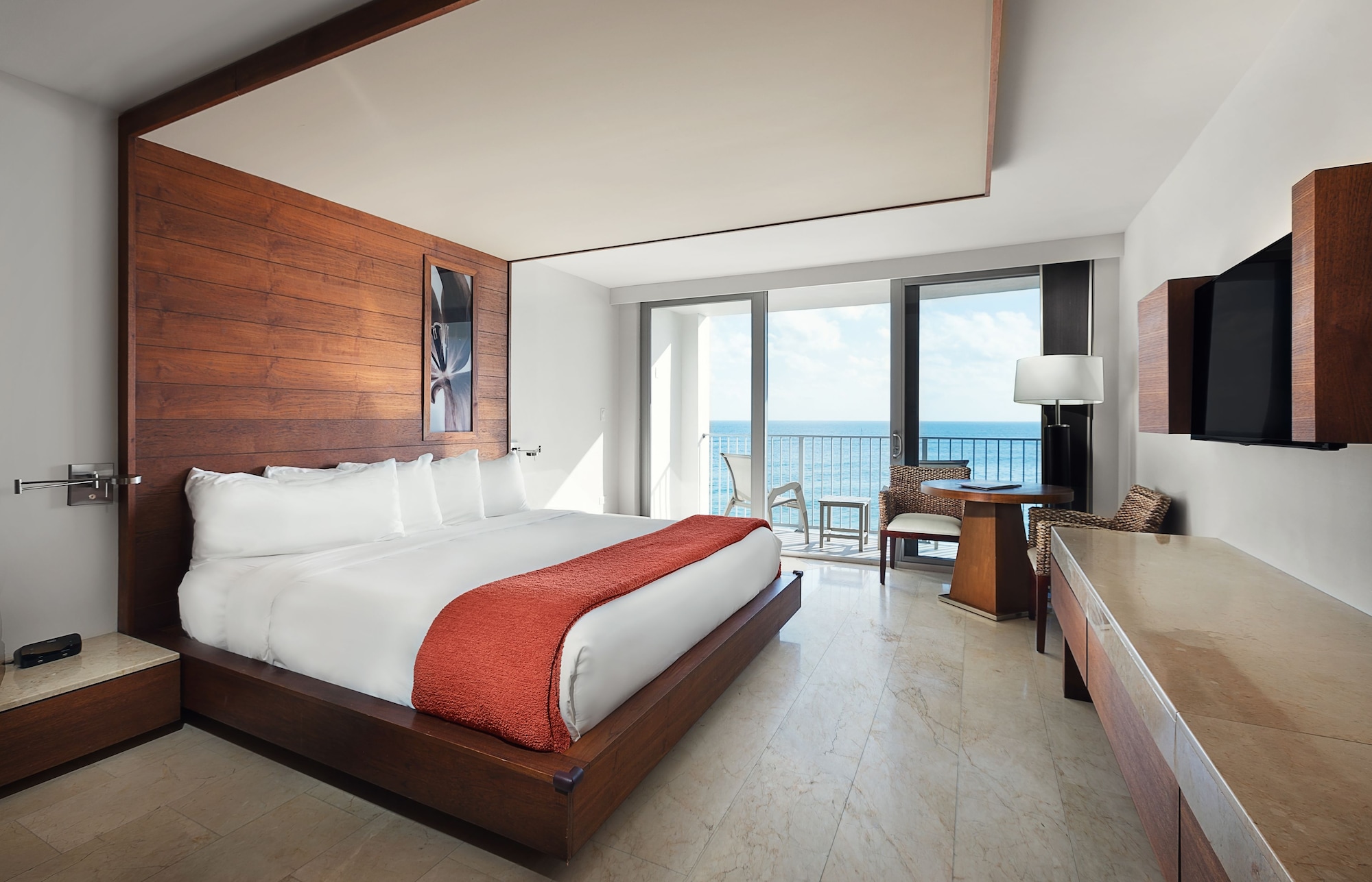 Room, King Bed, Ocean Front
