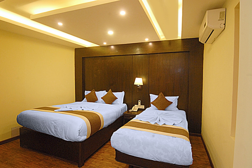 Kathmandu Grand Hotel 20/48