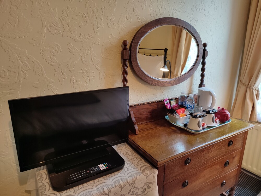 Anton Guest House Bed and Breakfast 2/50