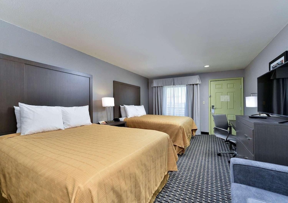 Quality Inn Suites Cotulla 9/49