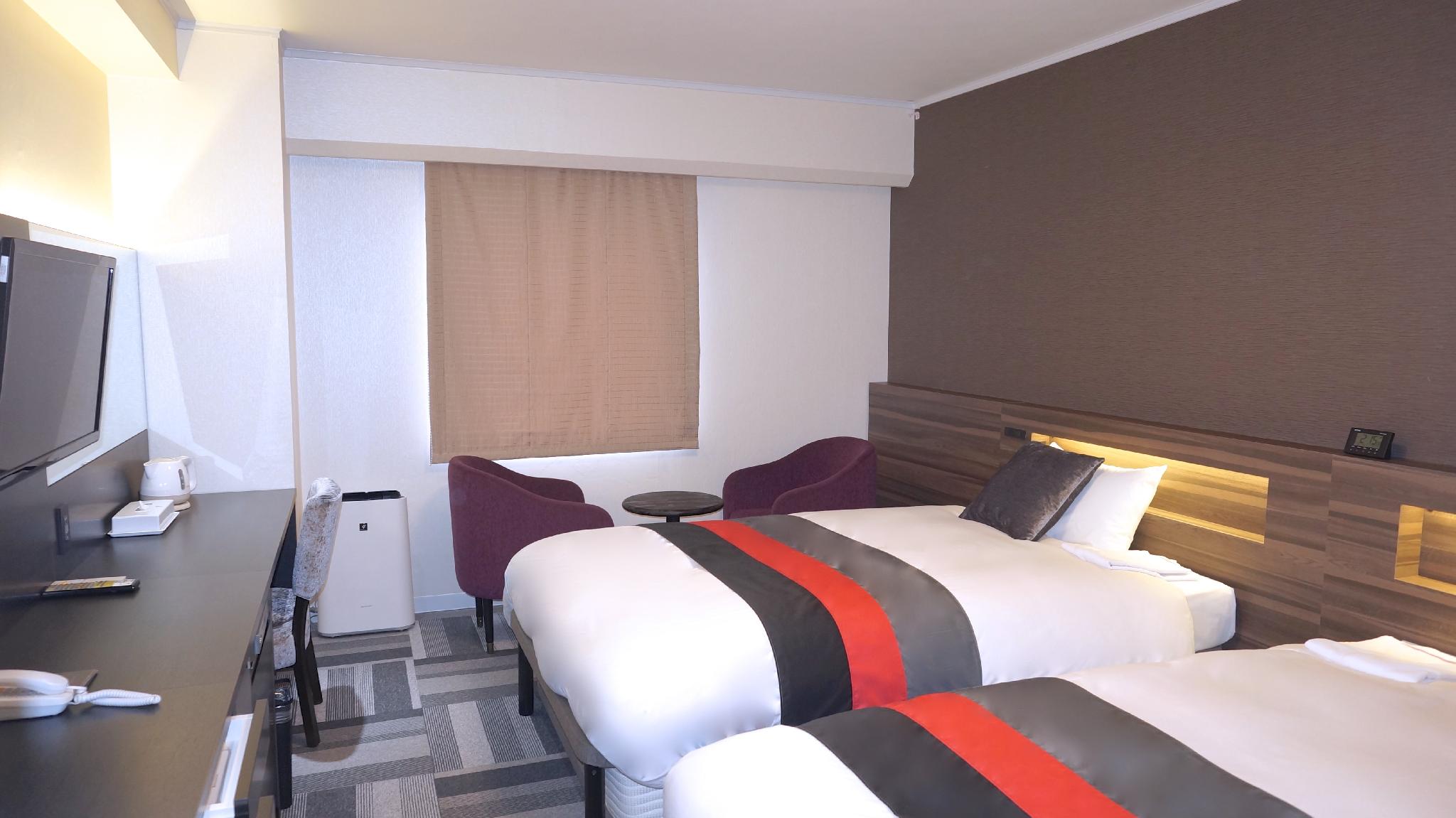 Semi Basement, Deluxe, Semi Double Bed, Twin Beds, Smoking