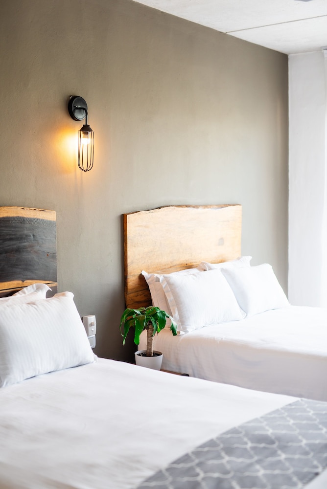 Sunday Hotel 52 at Playa del Carmen 12/50