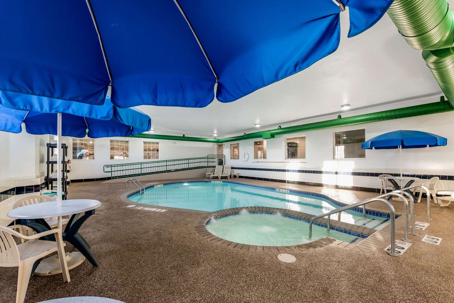 Sleep Inn Suites Green Bay Airport 36/36