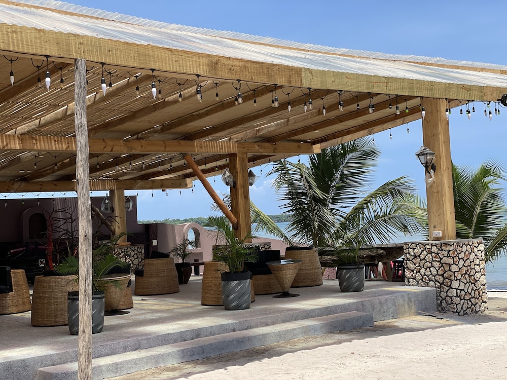 Perfect Home Two minutes to Kijiji Beach [VR] 31/50