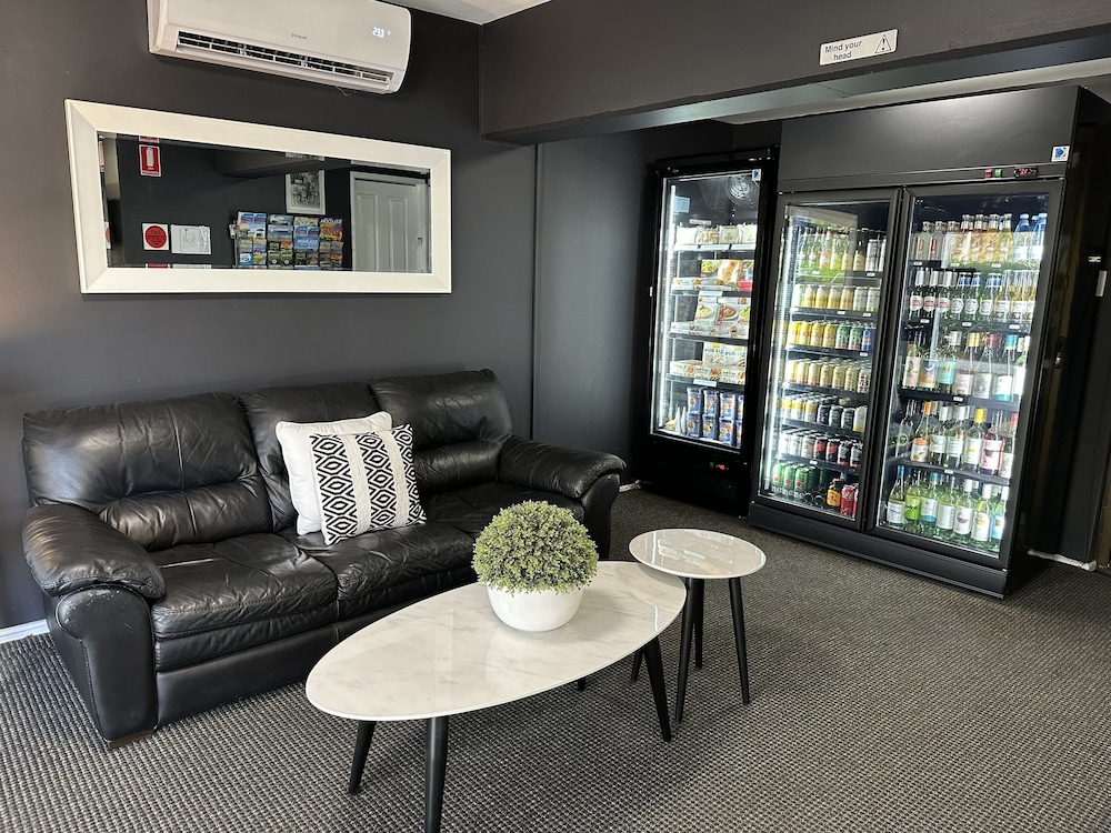 Logan City Motor Inn 42/67