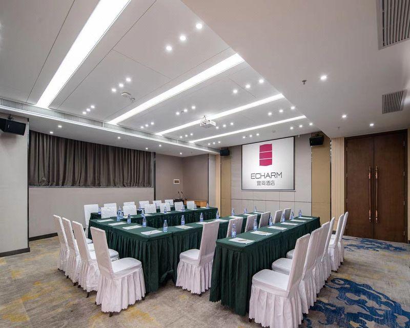 Echarm Hotel (Beihai International Passenger Transport Port Yintan) 35/42