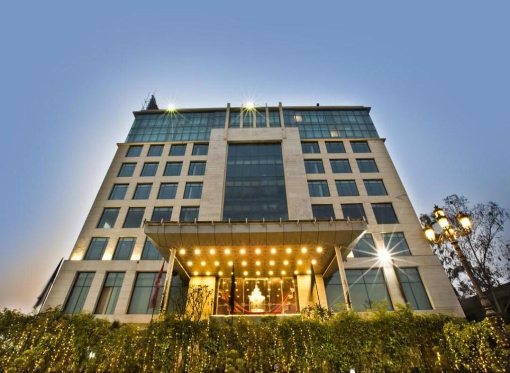 BananaTree Hotel 1/46