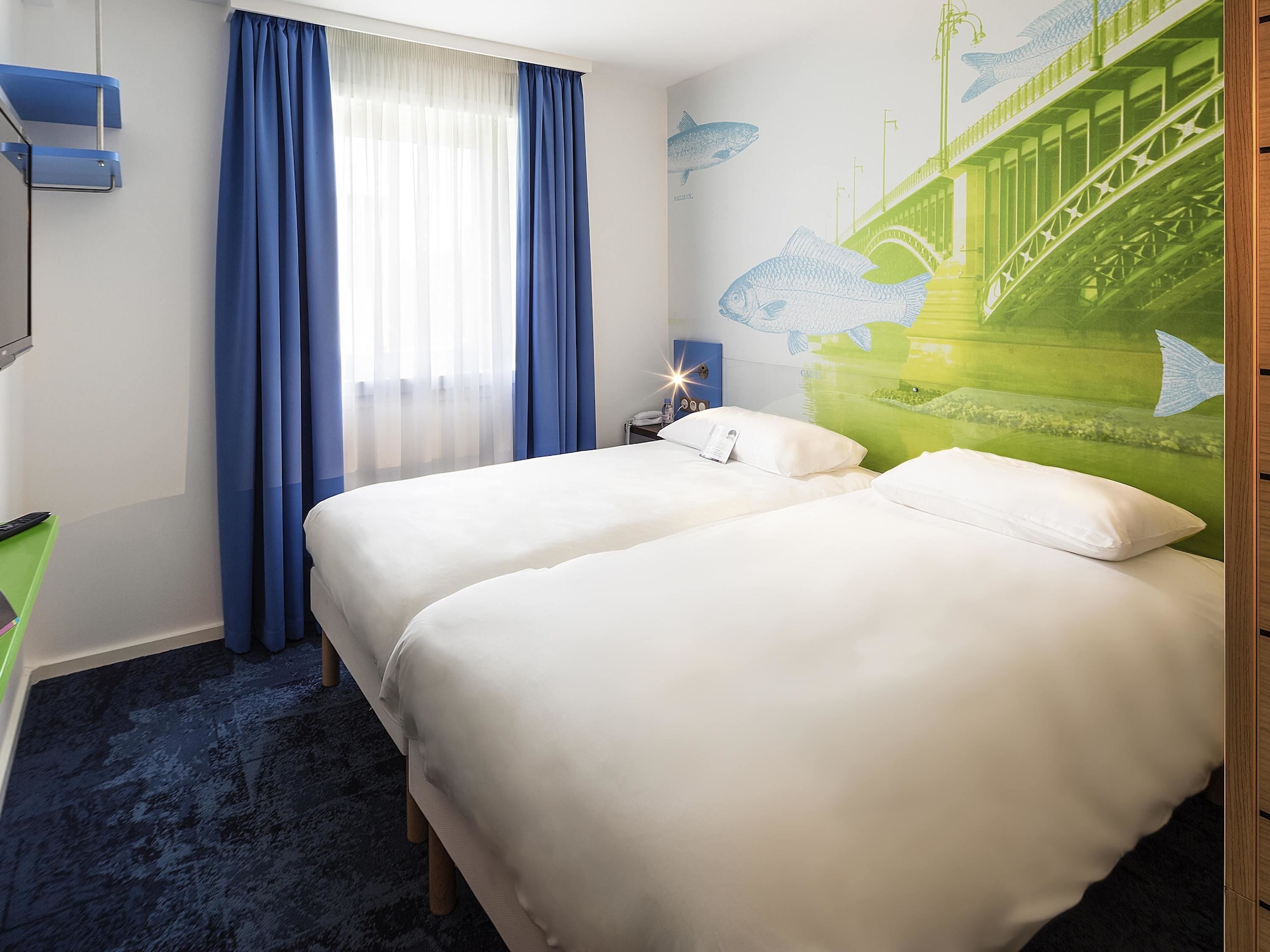 STANDARD, TWIN BEDS