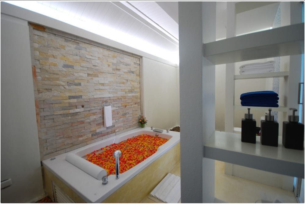 Samui Resotel Beach Resort 16/64