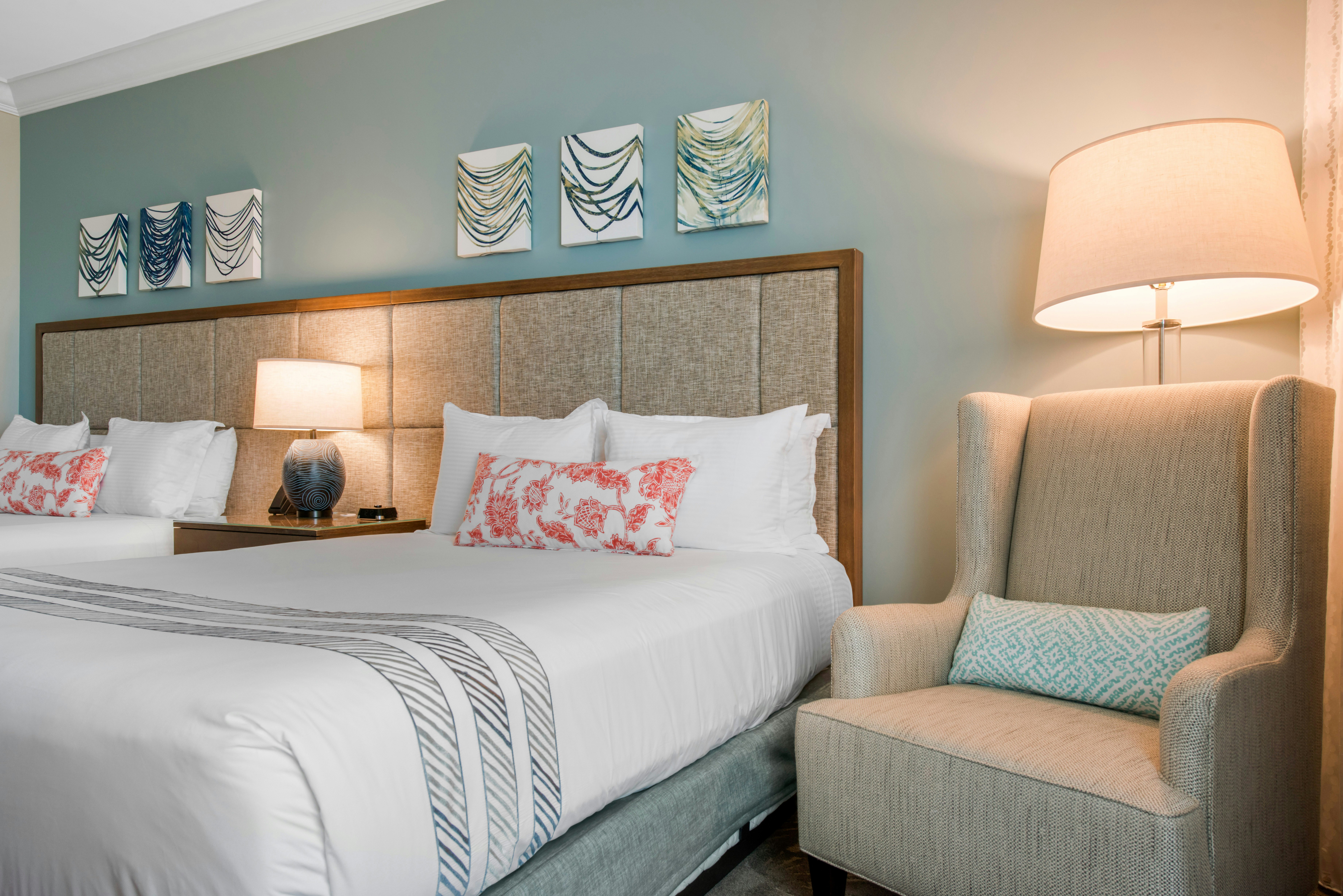 3 Bedrooms, Sunset, Lodge, Suite, 1 King and 2 Queen Beds، Omni Orlando Resort At Championsgate 4/7