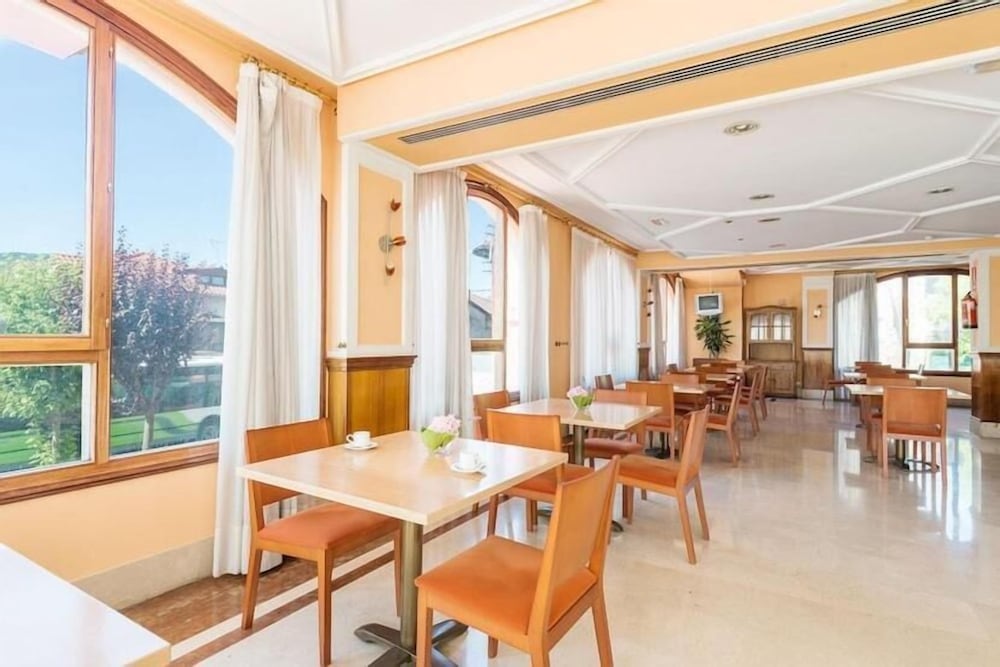 Hotel Urban Sondika By Eurotels 18/28